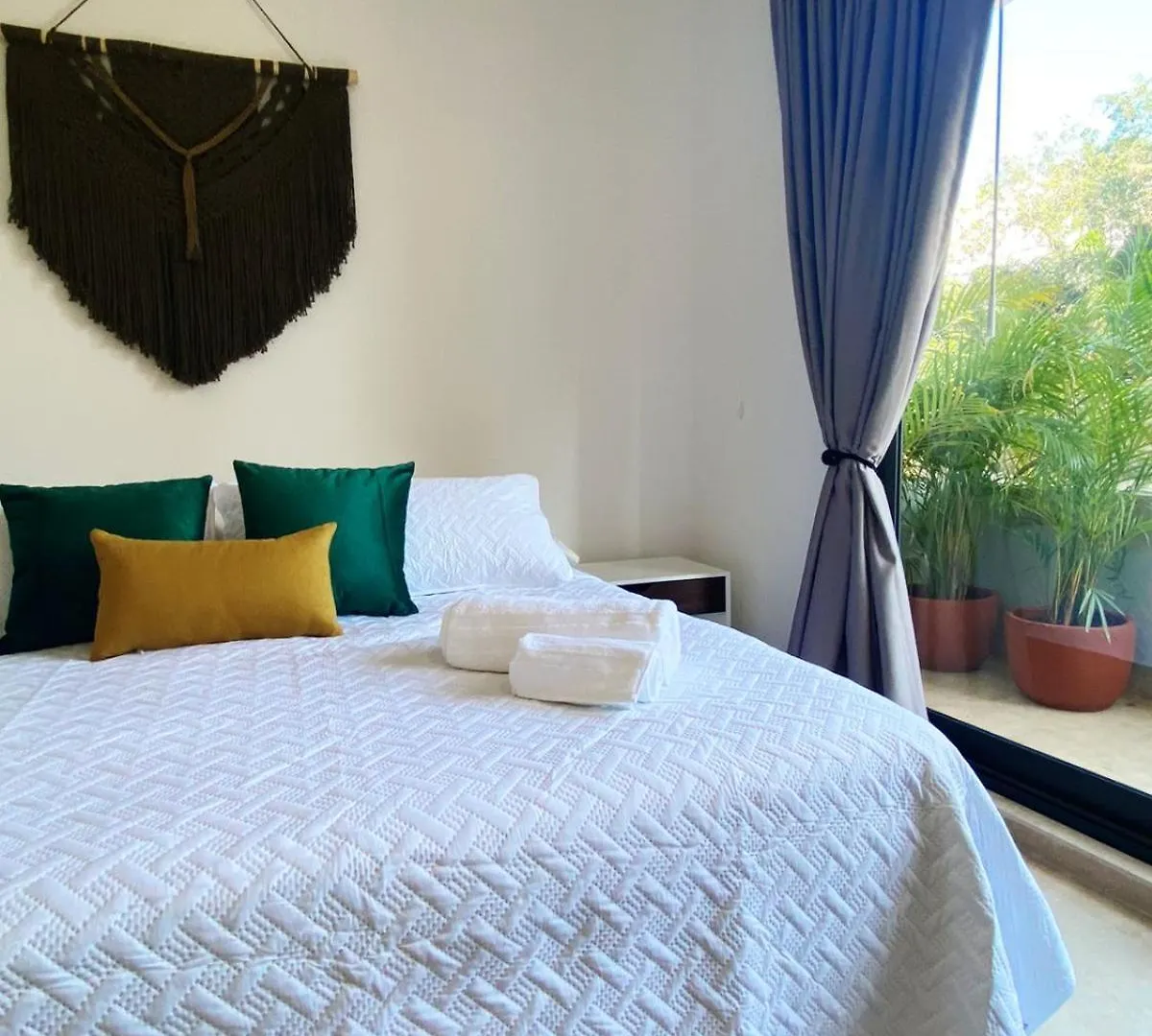 Playa Del Carmen , Wave Living Apartment